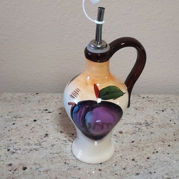 NEW- Olive Oil Dispencer & Small Plum & Pear dishes. - Picture 4 of 8